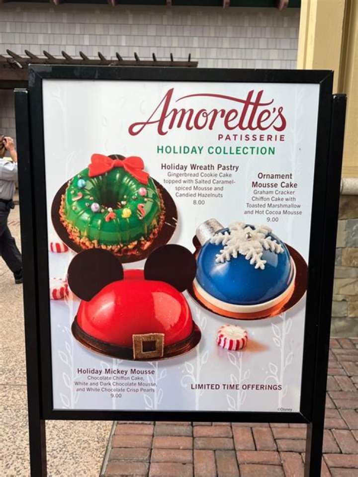 Amorette’s Cake Decorating Experience at Disney Springs