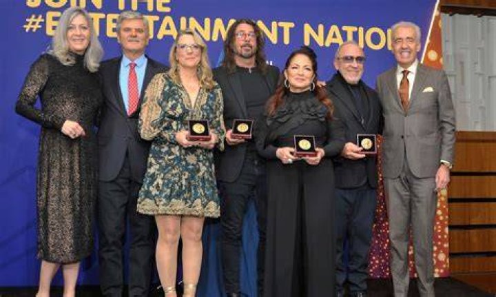 Dave Grohl, Susan Tedeschi and Gloria and Emilio Estefan Awarded Smithson Medals