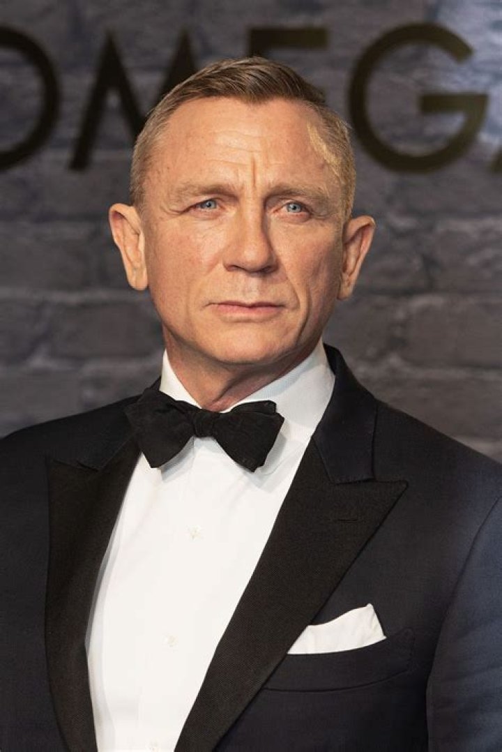 Does Daniel Craig Speak Russian?
