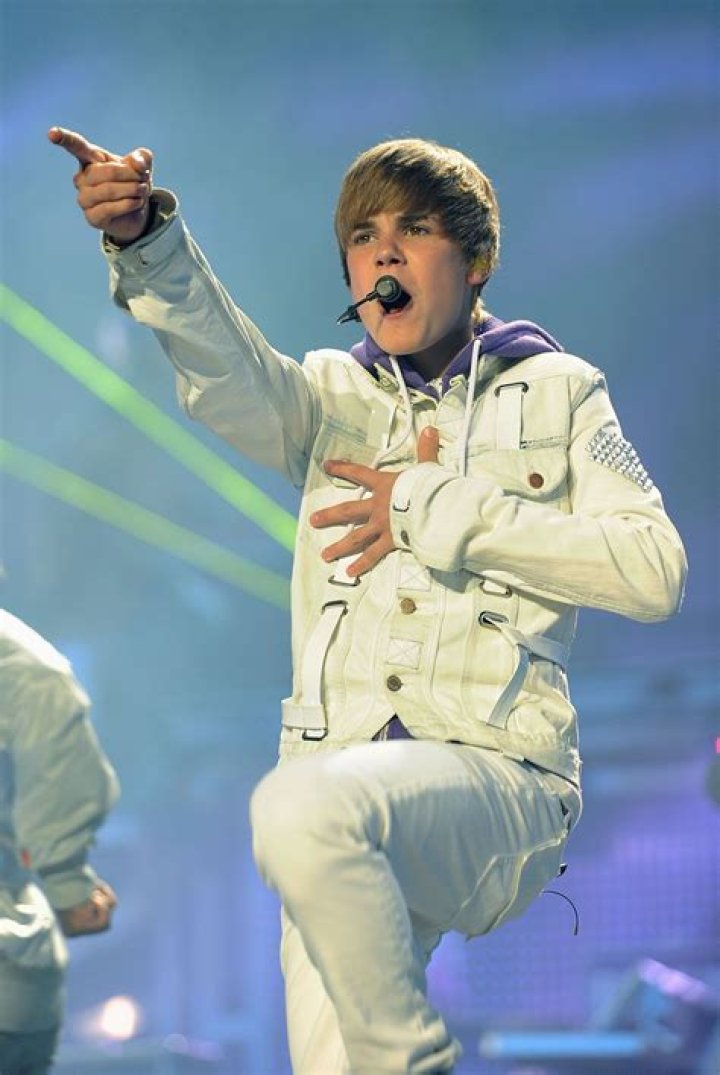Hire Justin Bieber for a Corporate Event or Performance Booking.