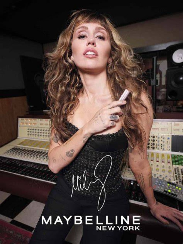 Is Miley Cyrus a Soprano?