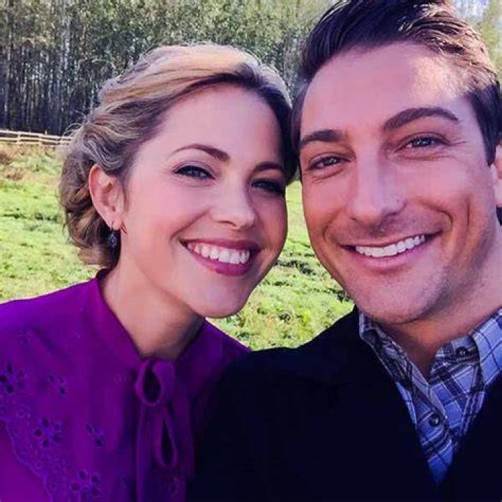 Is Pascale Hutton Married? Know Her Husband, Net Worth, Measurements, Wiki, Bio