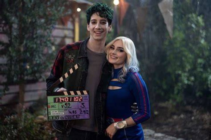 Meg Donnelly and Milo Manheim Take You Behind-the-Scenes of “We Got This” from ‘Zombies 2’ – Celeb Secrets