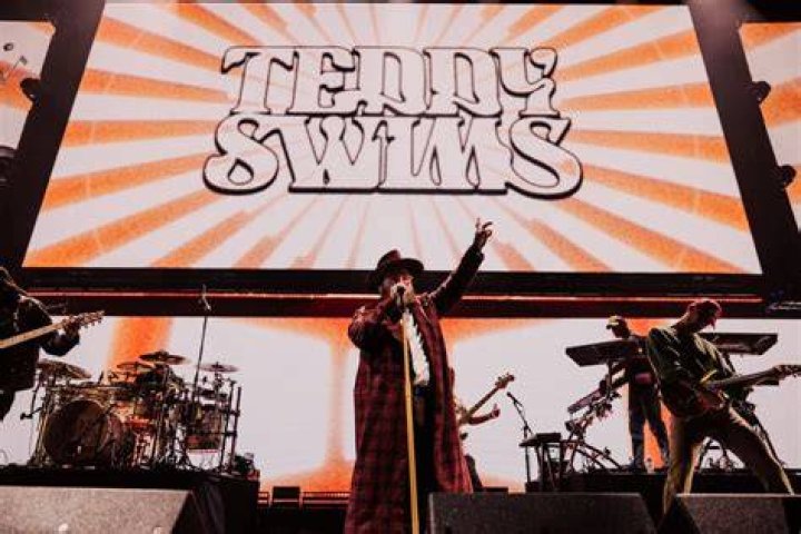Teddy Swims Reveals Biggest Lesson He Learned From Maren Morris Collaboration (Exclusive) – Celeb Secrets