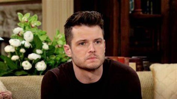 The Young And The Restless Spoilers: Kyle Follows Through And Betrays Family?